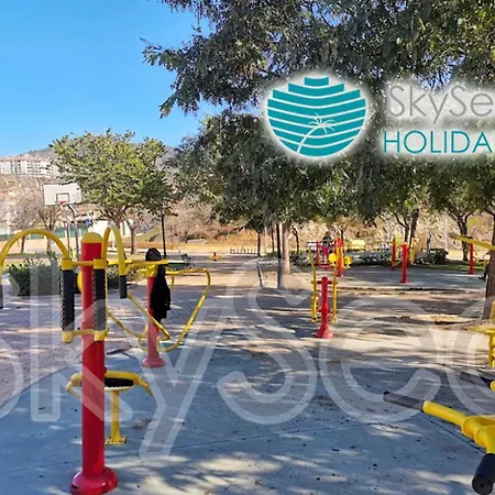 Sky Sea Holidays شقة