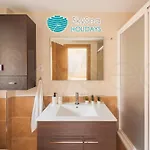 شقة Sky Sea Holidays