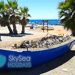 Sky Sea Holidays فوينخيرولا