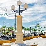 Sky Sea Holidays شقة *